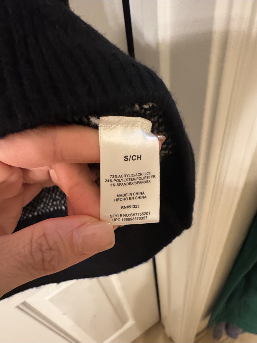 Vince Camuto Black & White Ghost Pattern Crewneck Sweater - Picture 4 of 4